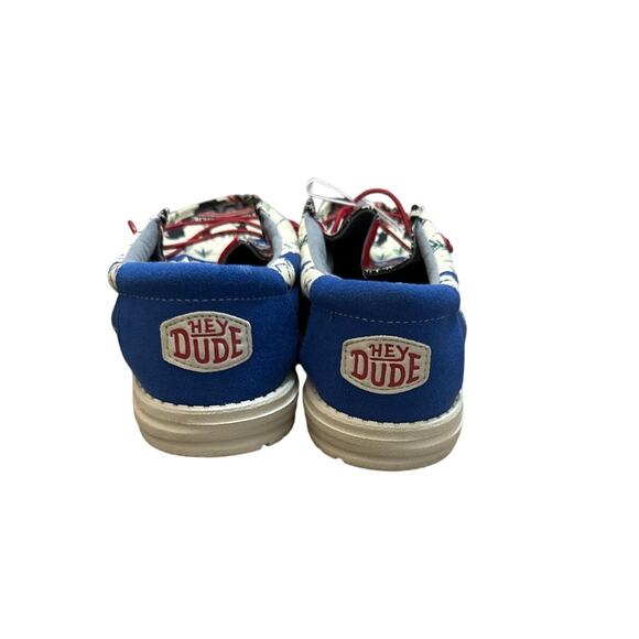 Hey dude Wally Holiday Cheers Shoes Mens Size 9 New with tag - Picture 3 of 8